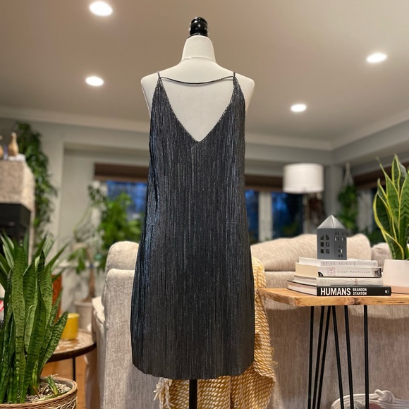 BNWT Silver & Black Shimmery Cocktail Dress - Picture 9 of 10